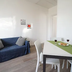 https://cascina-al-colle.it-tuscanyhotel.com